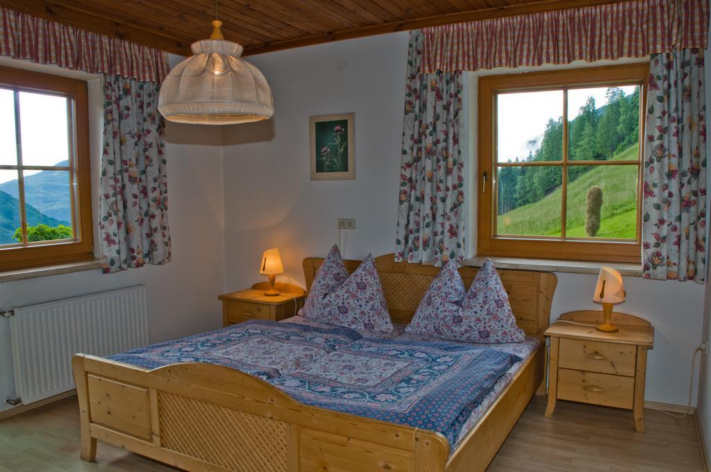 Lercherhof Feld am See Room photo